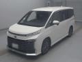 2022 Toyota Voxy