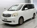 2013 Toyota Noah