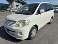 2004 Toyota Noah