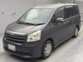 2010 Toyota Noah