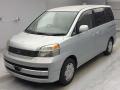 2002 Toyota Voxy