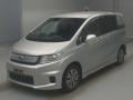 2013 Honda Freed spike hybrid