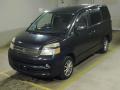 2005 Toyota Voxy