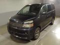 2005 Toyota Voxy
