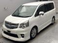 2013 Toyota Noah