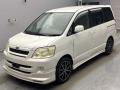 2003 Toyota Noah
