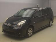 2013 Toyota Isis