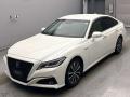 2019 Toyota Crown Hybrid