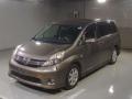 2013 Toyota Isis