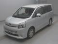 2007 Toyota Voxy
