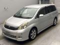 2005 Toyota Isis
