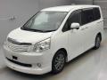 2011 Toyota Noah