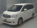2013 Toyota Noah