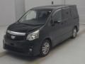 2013 Toyota Noah