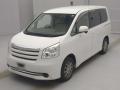 2007 Toyota Noah