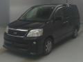 2005 Toyota Noah