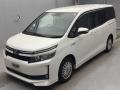 2016 Toyota Voxy