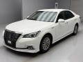 2017 Toyota Crown Hybrid