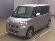 2011 Daihatsu Tanto