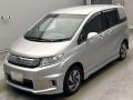 2014 Honda Freed spike hybrid