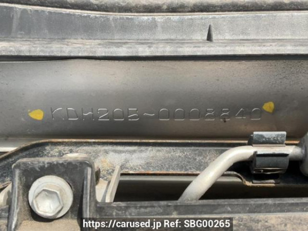 Used 2005 AT toyota hiace-van KDH205V Image[11]