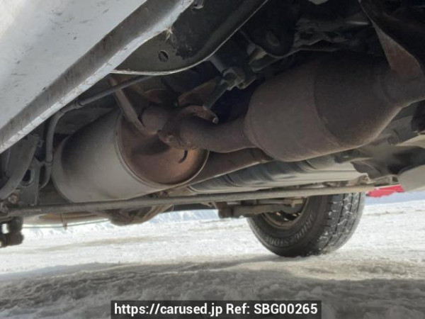 Used 2005 AT toyota hiace-van KDH205V Image[32]