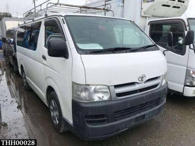 Toyota Regiusace Van KDH200V