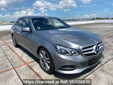 Mercedes Benz E-Class 212034