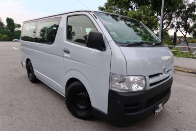 Toyota Hiace Commuter null