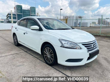 Nissan SYLPHY null