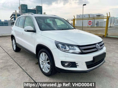 Volkswagen Tiguan null