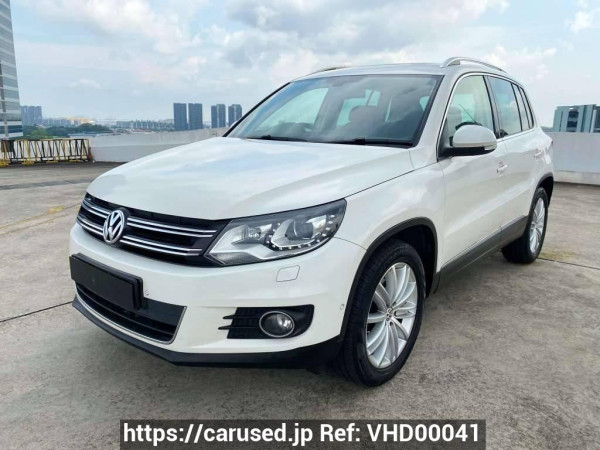 Used 2013 AT volkswagen tiguan null Image[2]