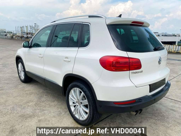 Used 2013 AT volkswagen tiguan null Image[3]