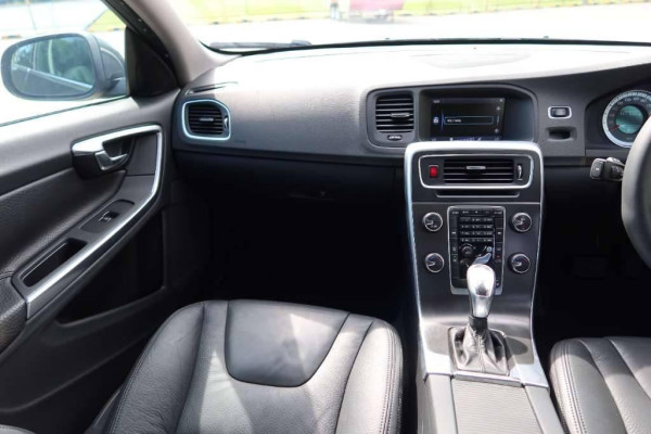 Used 2013 AT volvo s60 null Image[34]