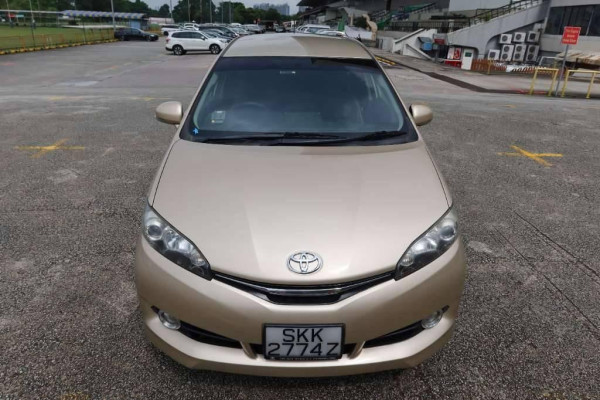 Used 2013 AT toyota wish null Image[1]