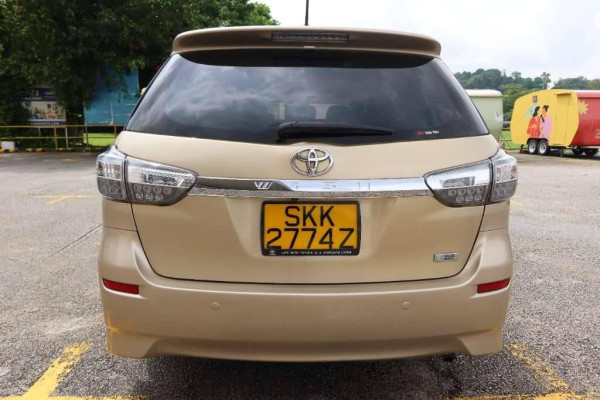 Used 2013 AT toyota wish null Image[8]