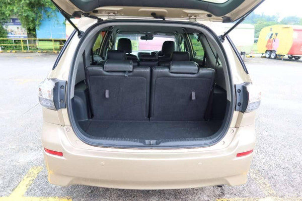 Used 2013 AT toyota wish null Image[13]