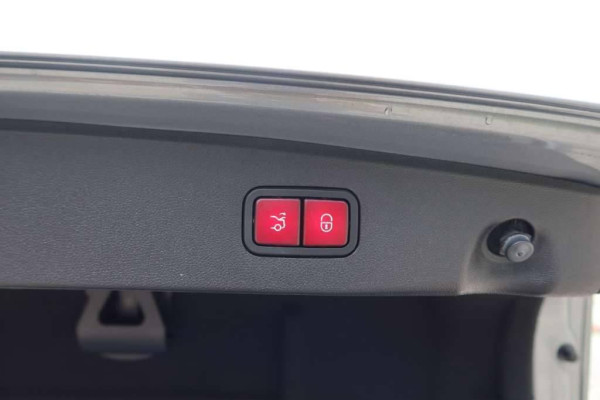 Used 2013 AT mercedes-benz e-class null Image[13]