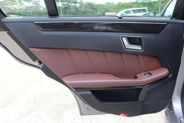Used 2013 AT mercedes-benz e-class null Image[20]