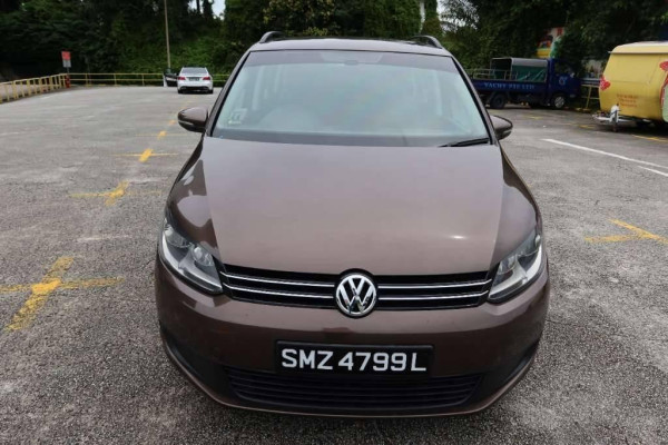 Used 2013 AT volkswagen touran null Image[2]