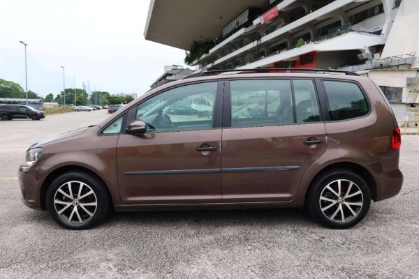 Used 2013 AT volkswagen touran null Image[5]