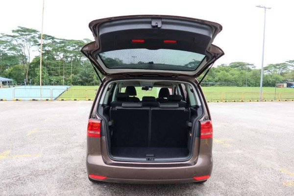 Used 2013 AT volkswagen touran null Image[11]