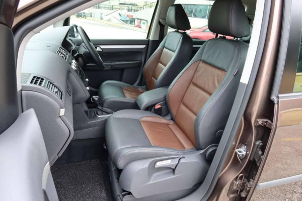 Used 2013 AT volkswagen touran null Image[23]