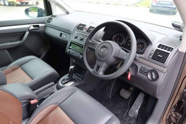 Used 2013 AT volkswagen touran null Image[35]
