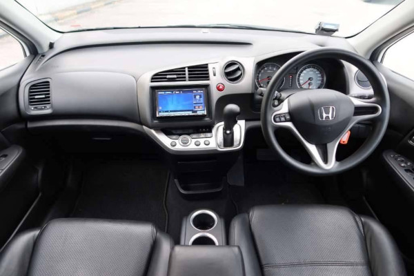 Used 2013 AT honda stream null Image[35]