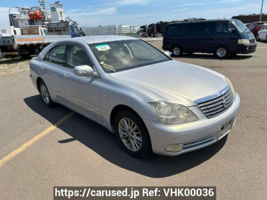 Toyota Crown GRS180