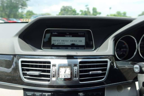 Used 2013 AT mercedes-benz e-class null Image[36]
