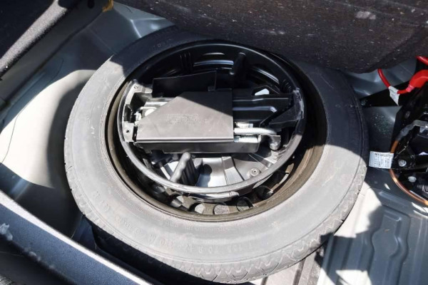 Used 2013 AT mercedes-benz e-class null Image[53]