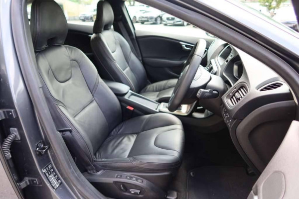 Used 2013 AT volvo v40 null Image[30]