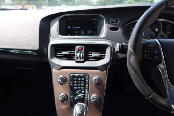 Used 2013 AT volvo v40 null Image[35]